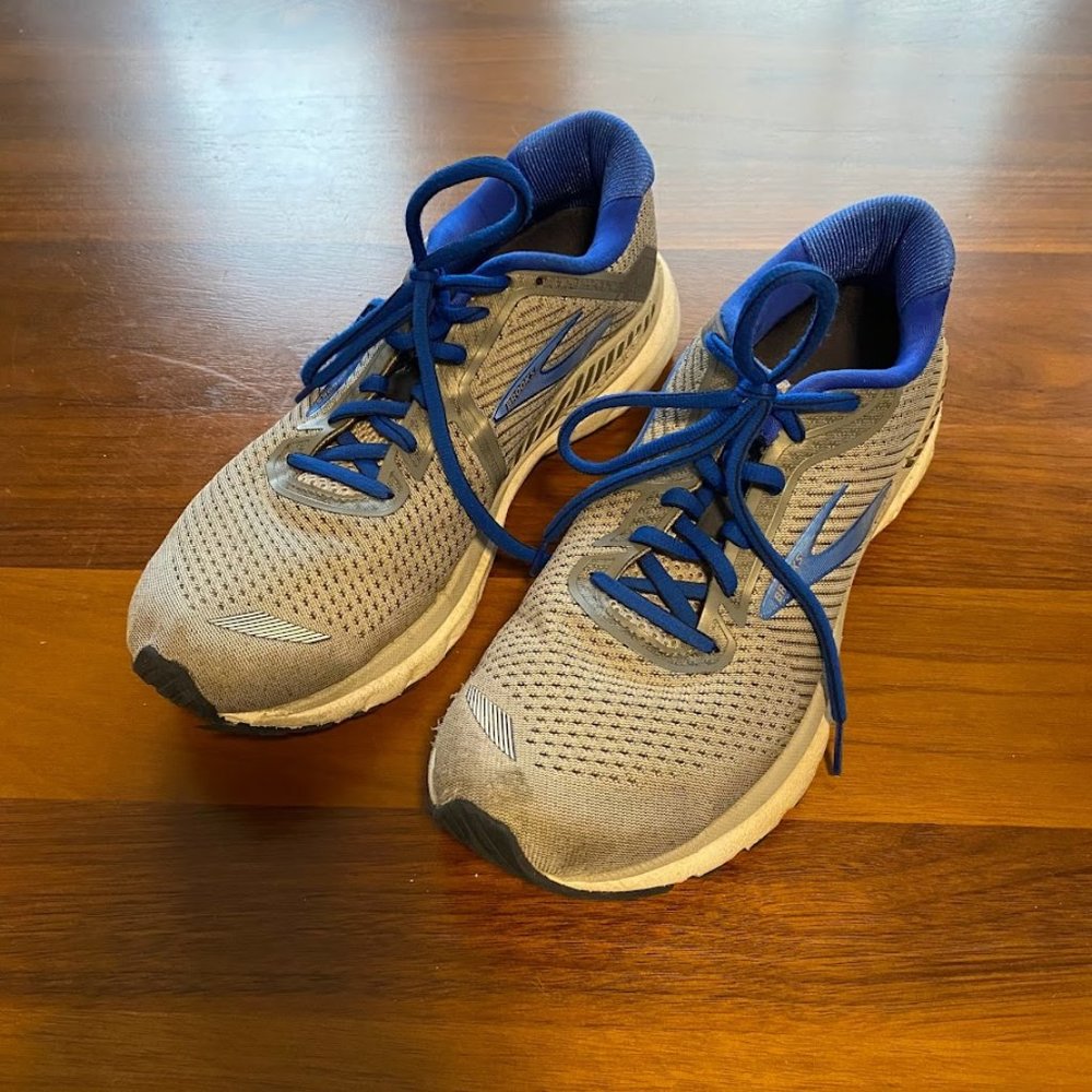 Brooks Adrenaline GTS XX Men's Running Shoes Size 9.5 Narrow